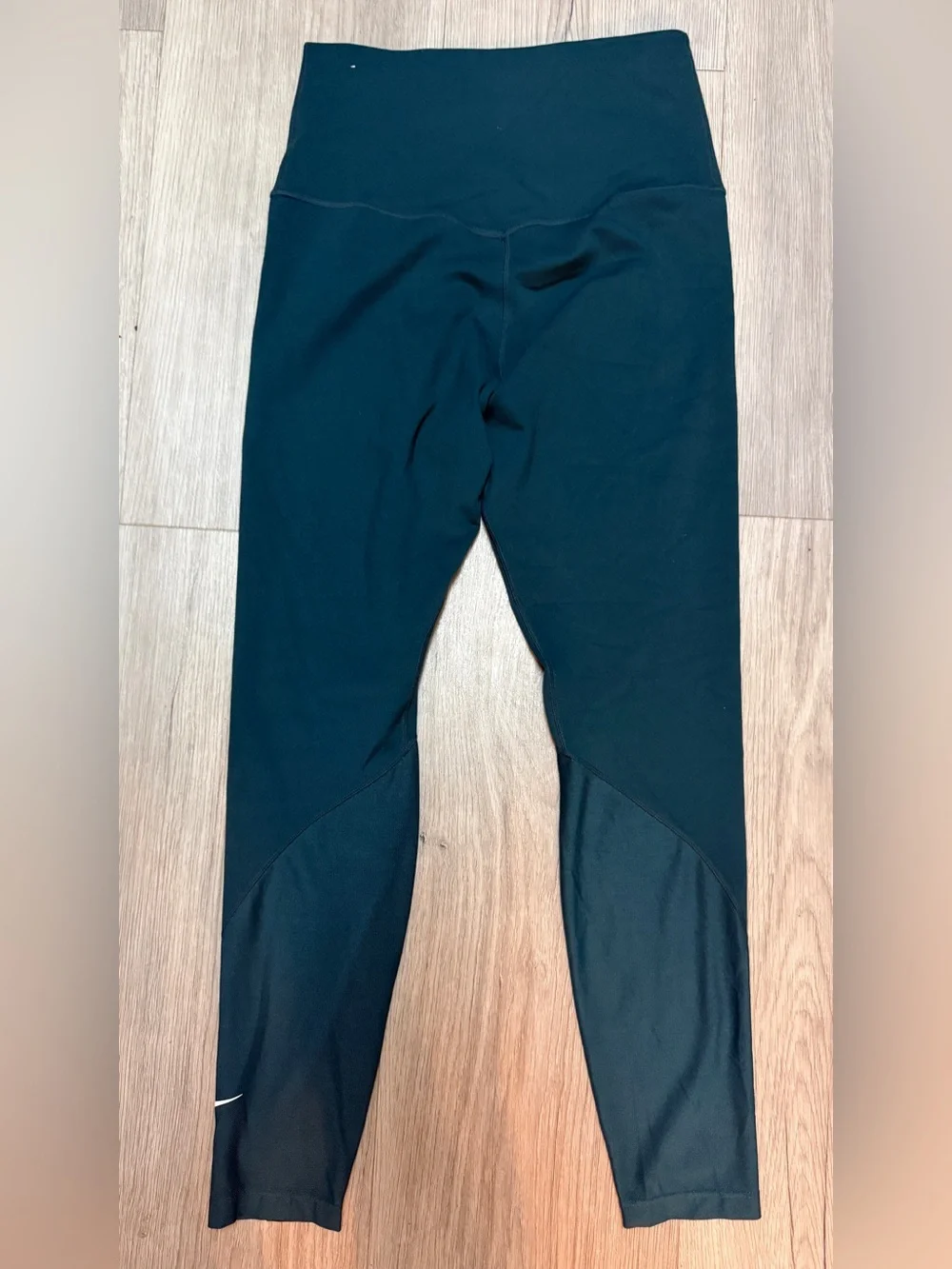 Nike Kids dark green  Leggings with White Swoosh